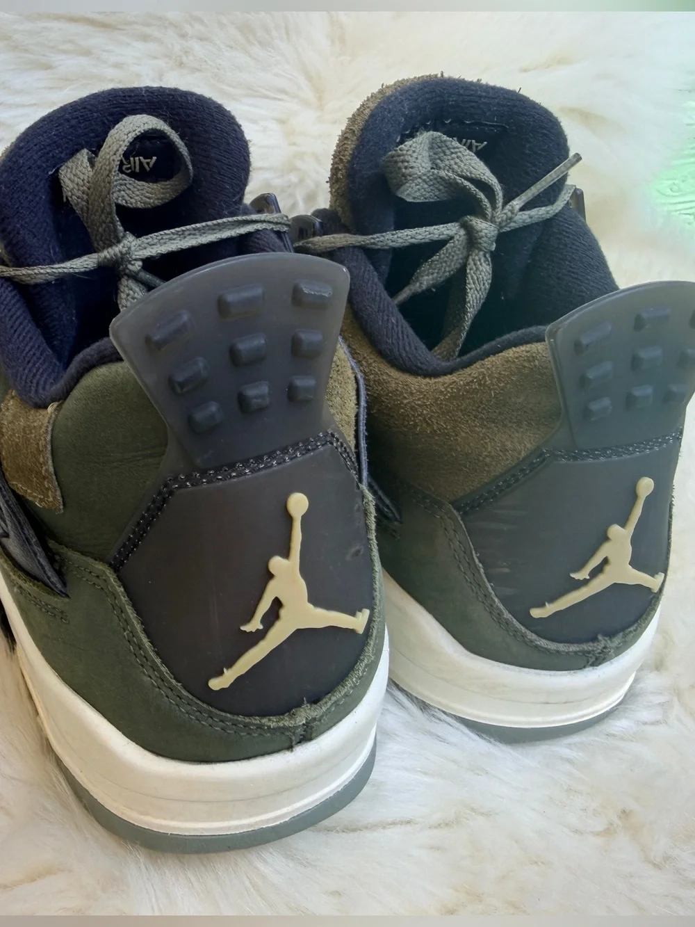 Air Jordan 4 Sneakers - Olive Green Suede